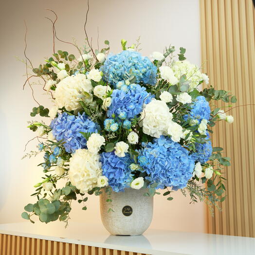 Blue White Fusion Arrangement