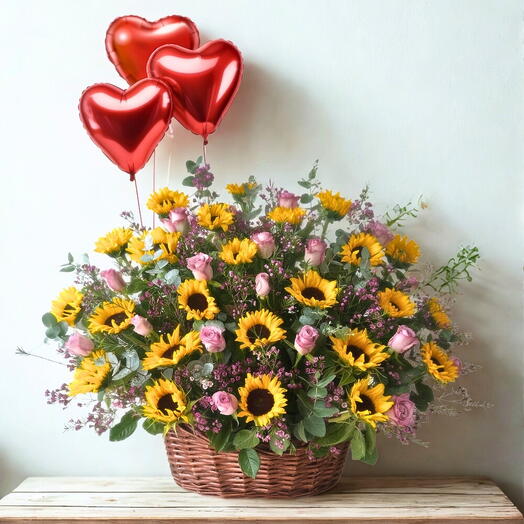 🌻💜 Цветы в корзине! Подсолнухи, фиолетовые розы, воздушные шары в форме сердца! Самый уникальный подарок! FlowerBasket GiftIdeals