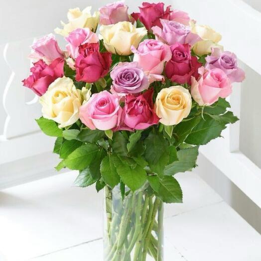 Vase de roses mélangées VF 2
