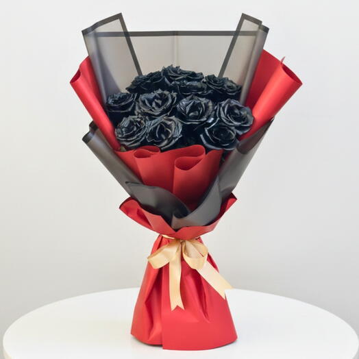 11 Midnight Elegance Black Roses