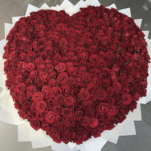Розы в форме сердца 400